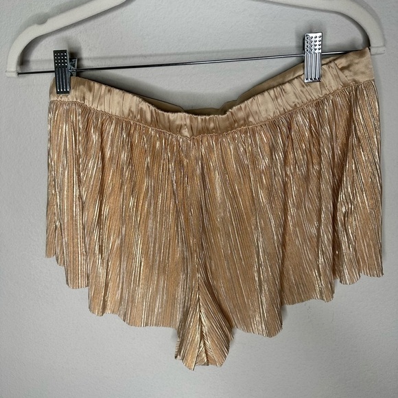 Victoria’s Secret Set of Pajama Bottoms One short and one pant size Large Gold - Picture 3 of 7